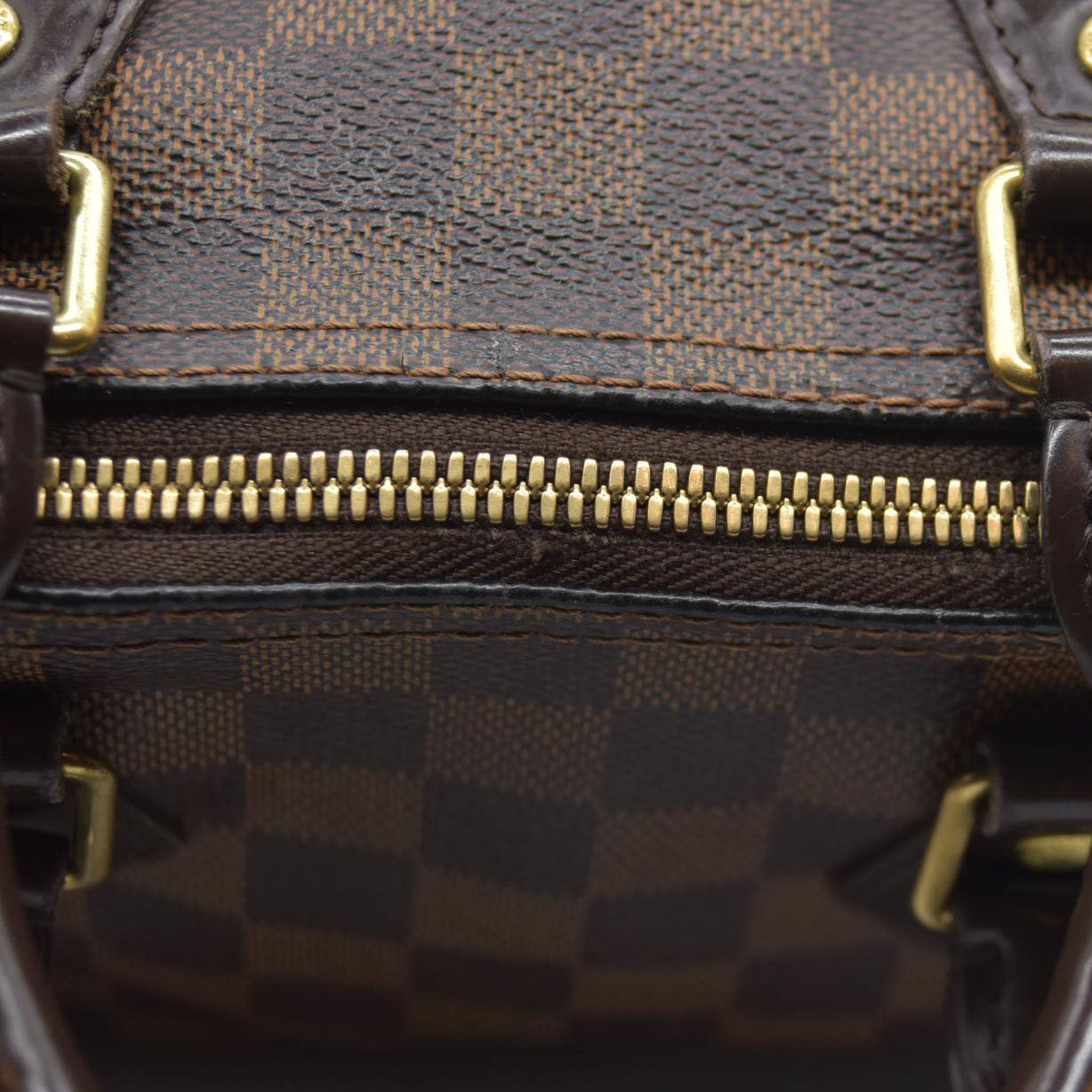 $1940 Louis Vuitton Damier Ebene Speedy Bandouliere 25 CT0138