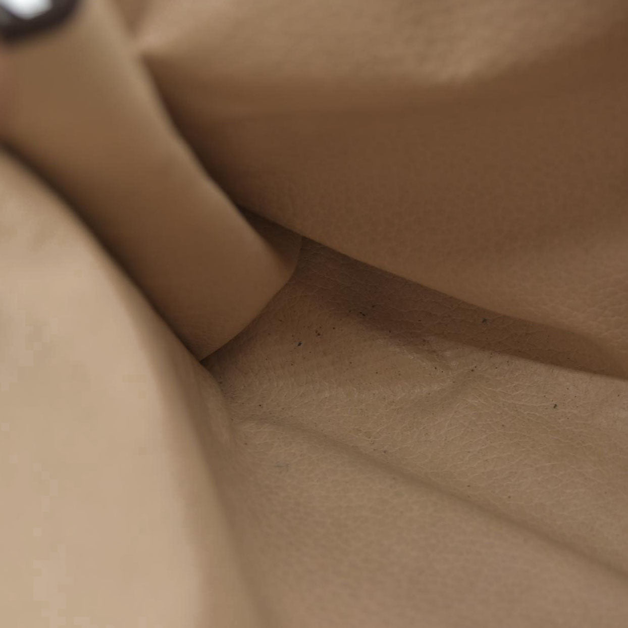 Louis Vuitton  Monogram Toiletry 26 TH8919