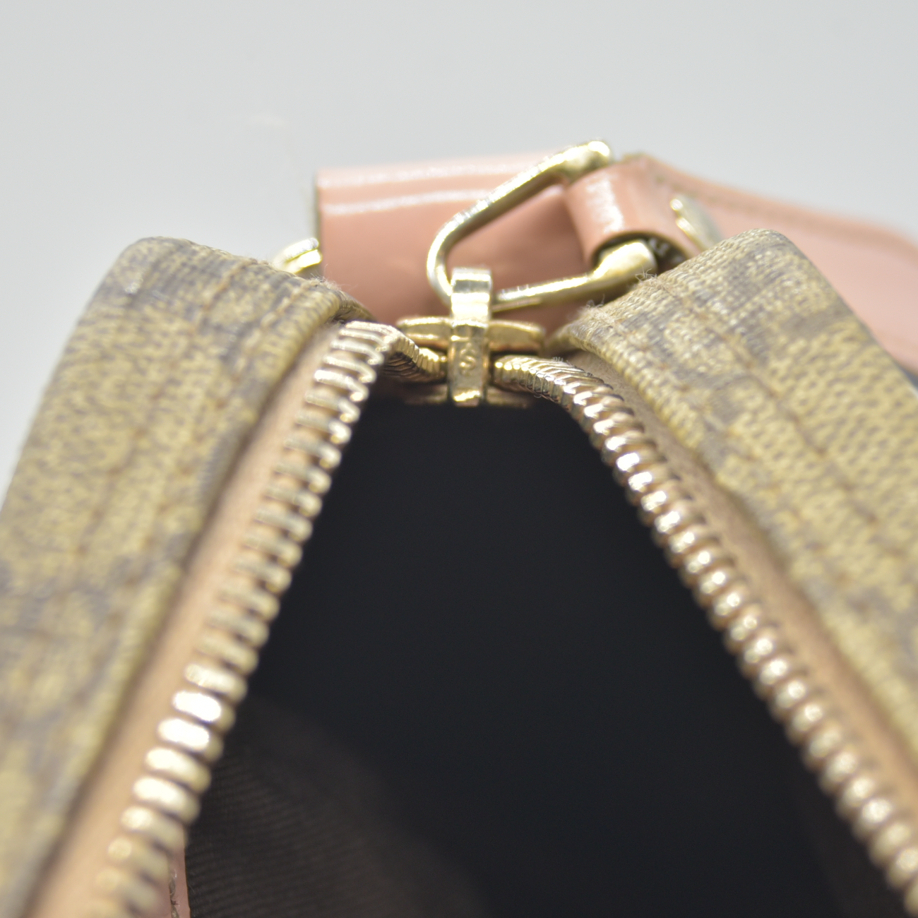 $780 Gucci GG Plus Monogram Small Shoulder Bag Light Pink