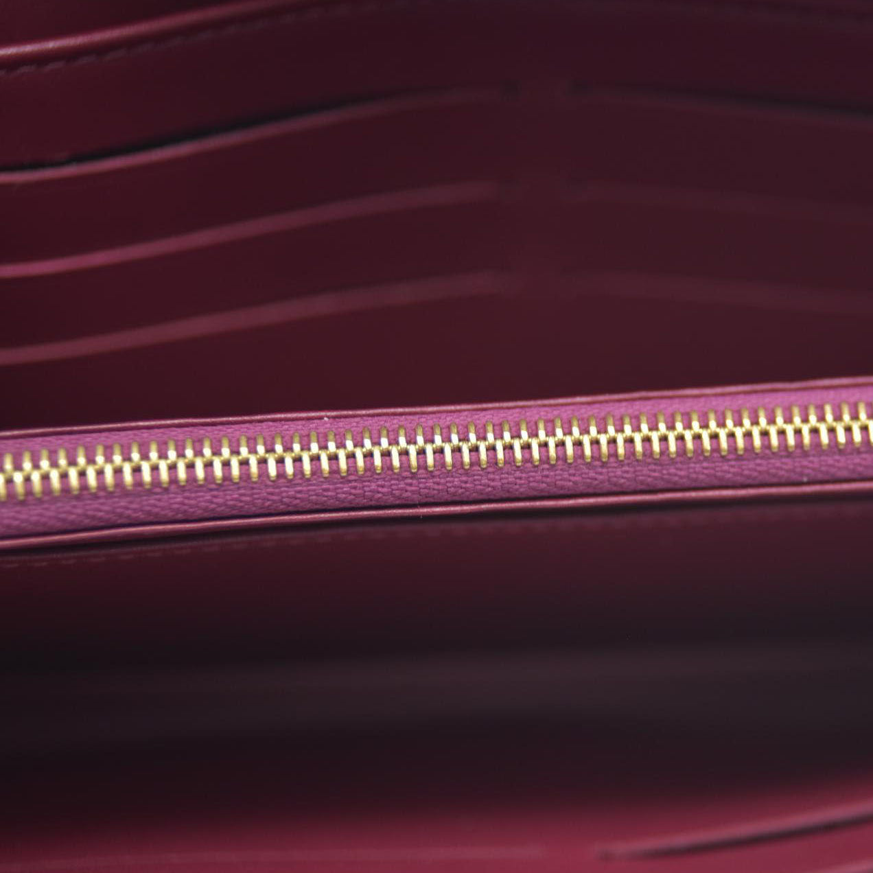 Louis Vuitton  Vernis Sarah Wallet NM Griotte