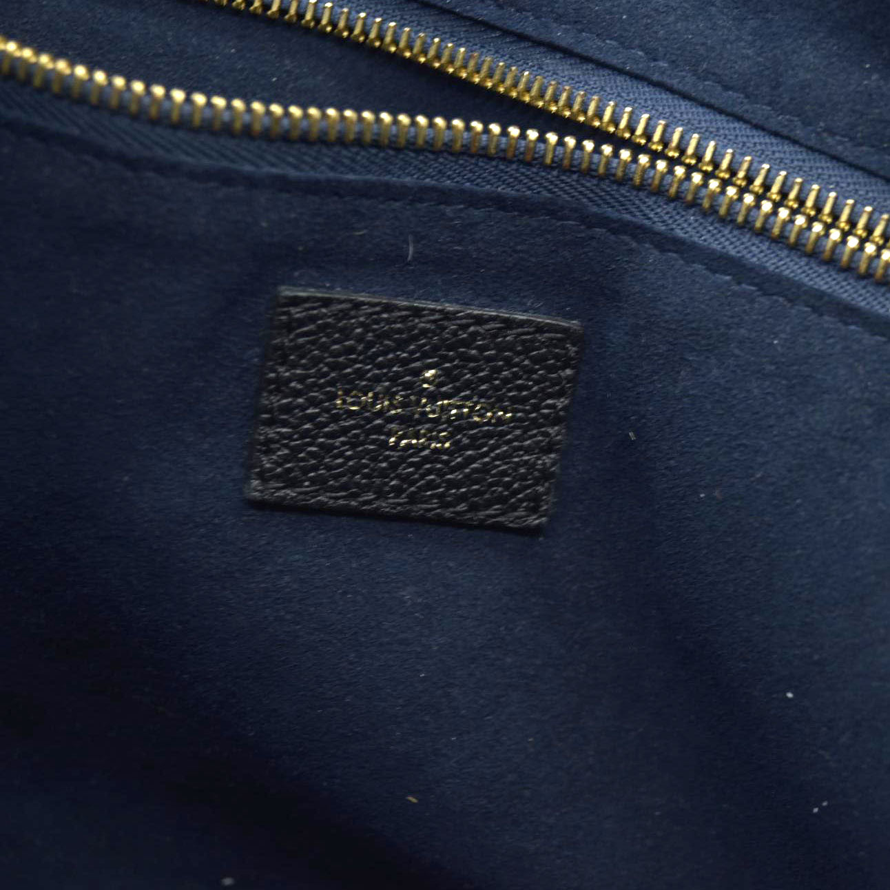 $2940 Louis Vuitton  Empreinte Monogram Giant Neverfull MM Black