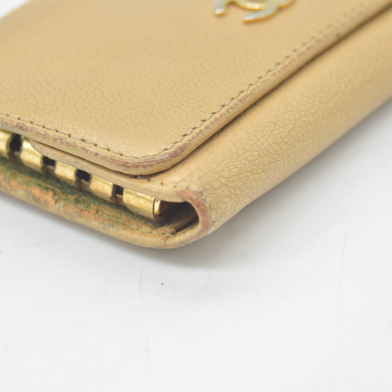 Chanel Beige GHW Chevre Giant CC Monogram Logo 6 Key Cles Flap Pouch Case