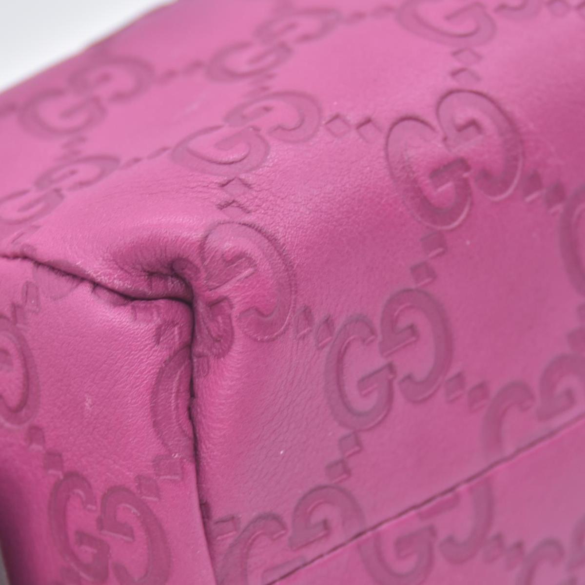 $480 GUCCI Guccissima Leather Heart Charm Cosmetic Pouch Pink CONSIGNMENT 10021425
