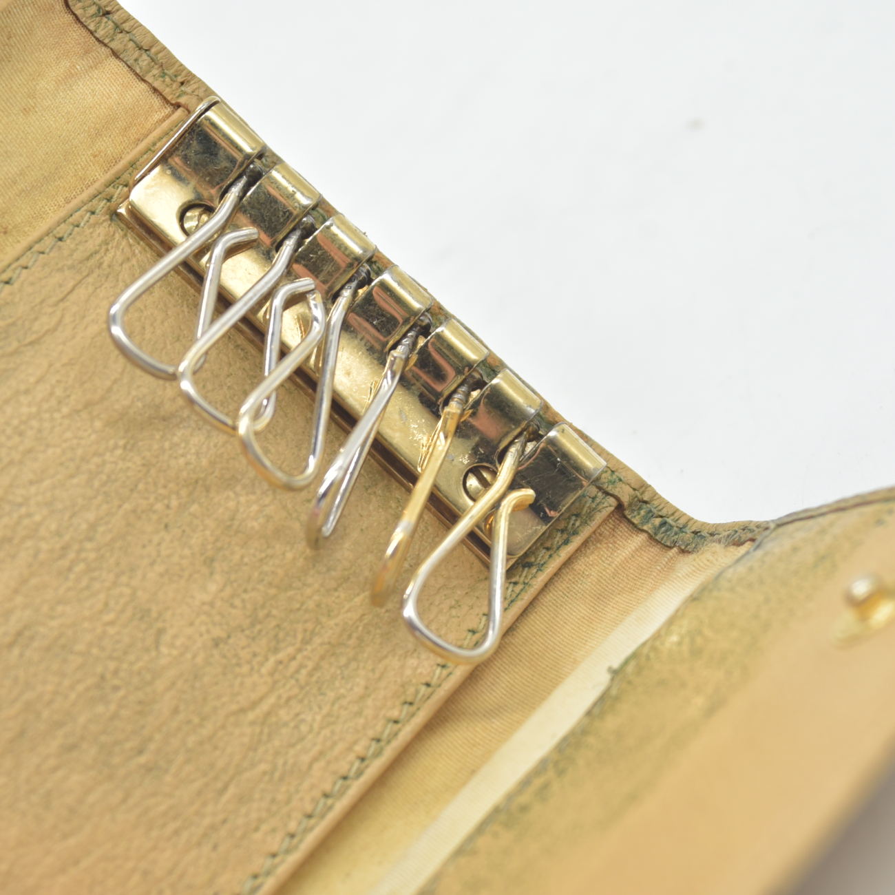 Chanel Beige GHW Chevre Giant CC Monogram Logo 6 Key Cles Flap Pouch Case