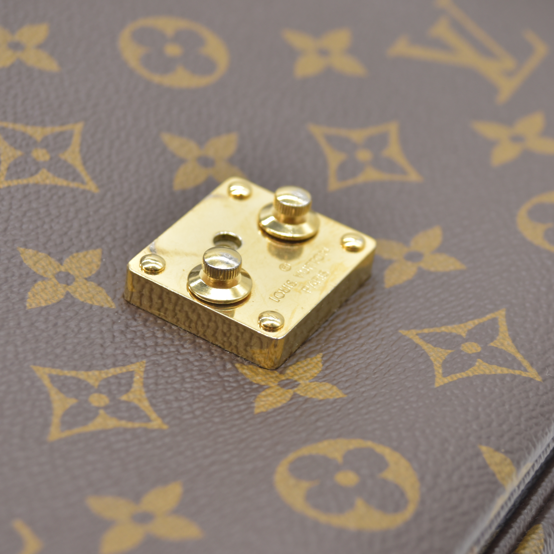 Louis Vuitton  Monogram Pochette Metis RFID Consignment