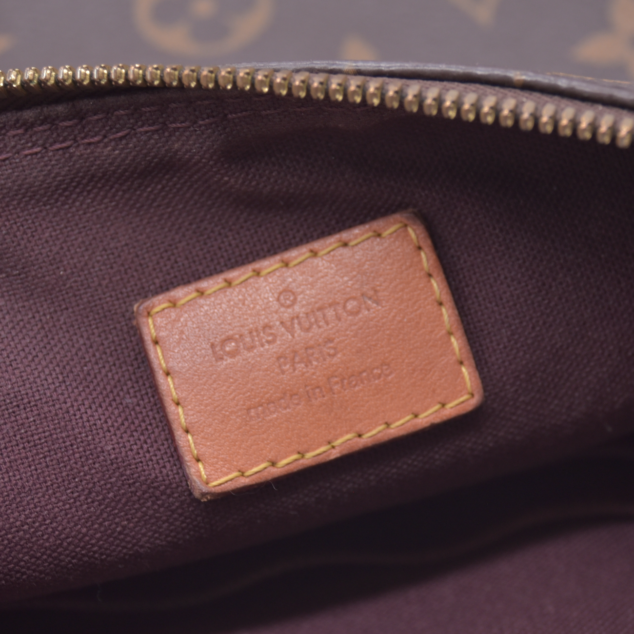 $1650 2017 Louis Vuitton Monogram Berri MM DU4157