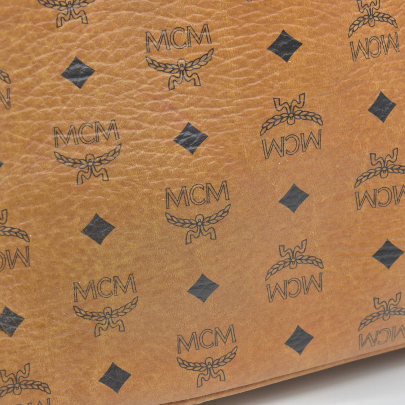 $730 MCM Medium Liz Reversible Tote Cognac