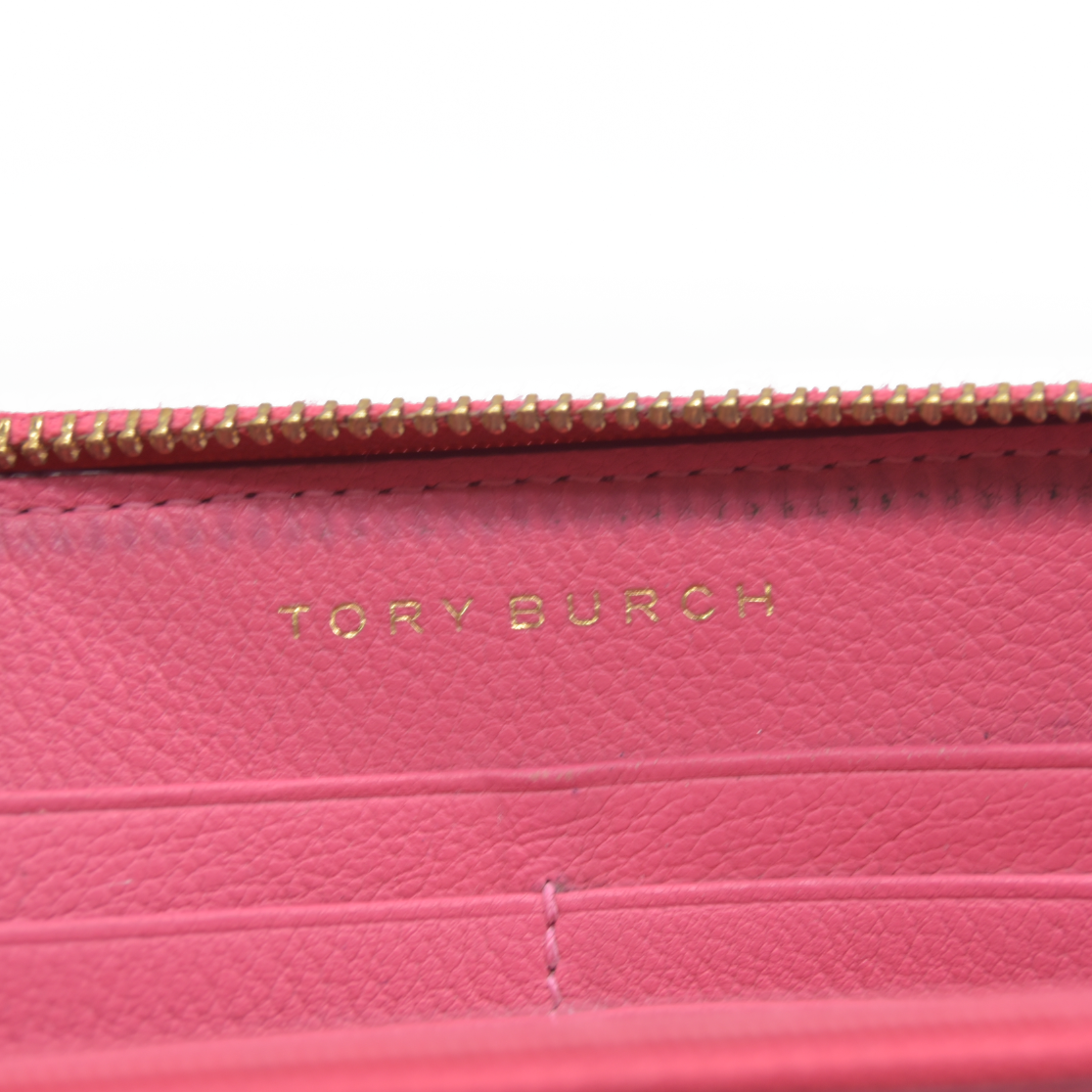 Tory Burch Giveaway Wallet