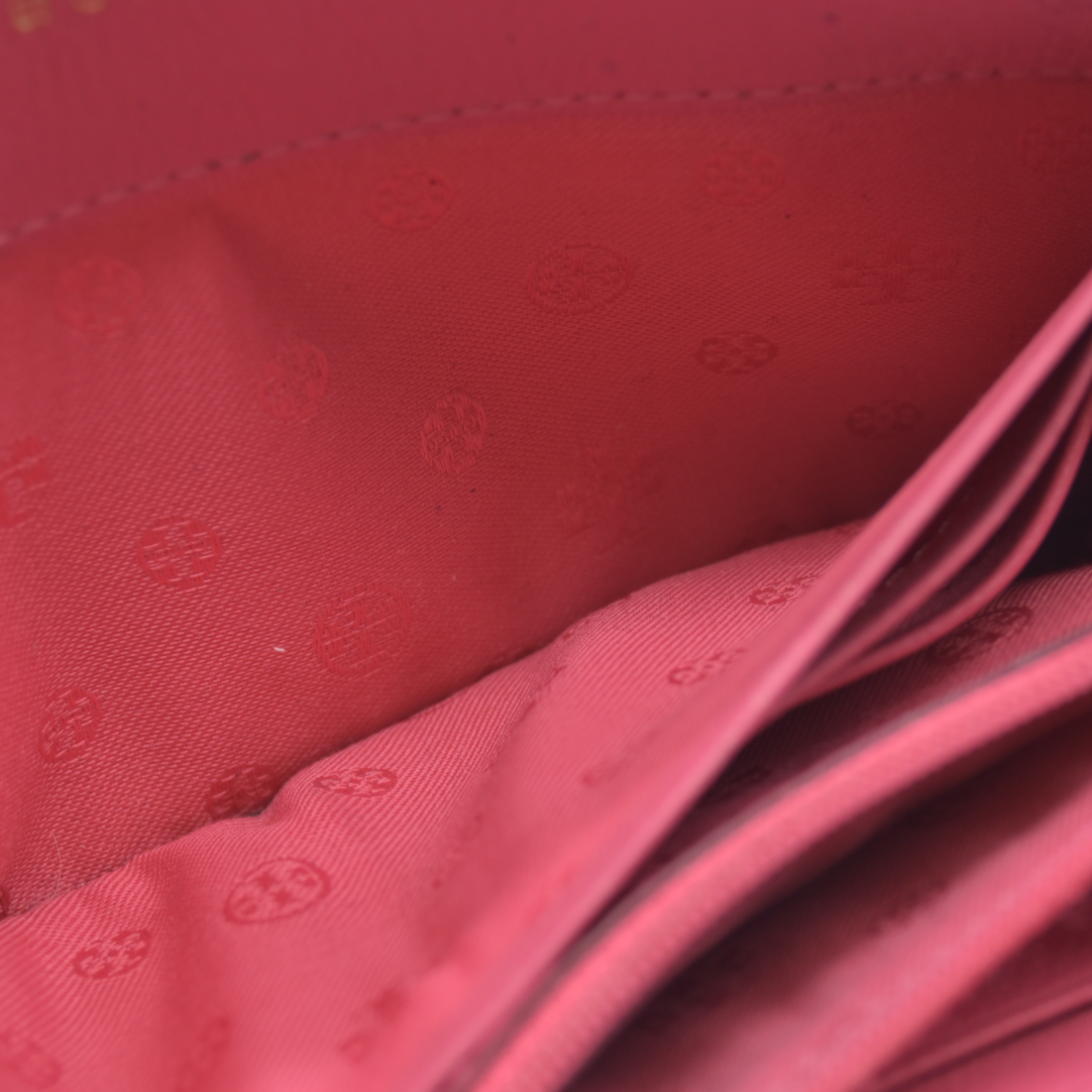 Tory Burch Giveaway Wallet