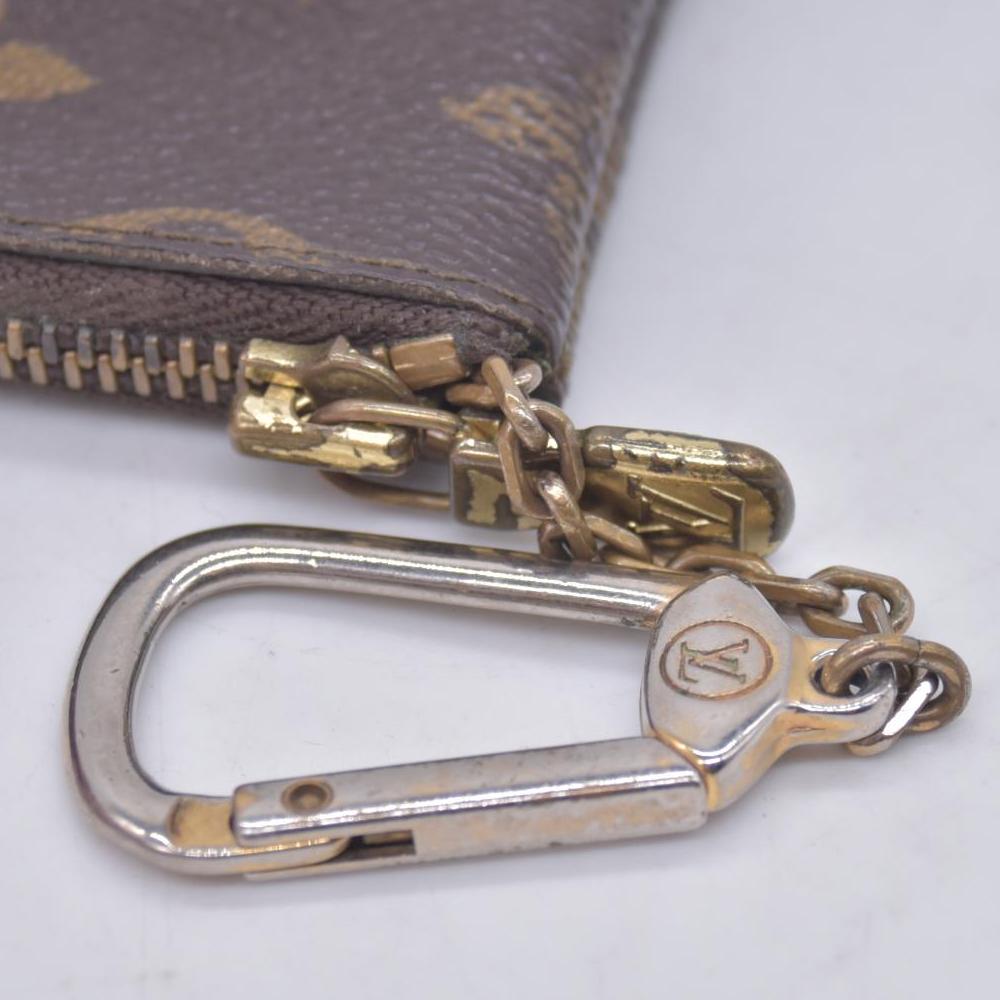 $455 2010 Louis Vuitton Monogram Key Pouch