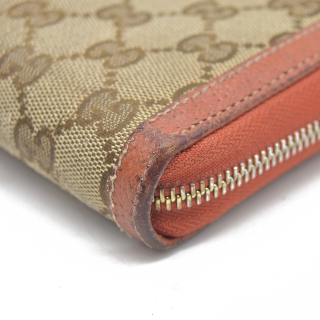 Gucci Wallet GIveaway