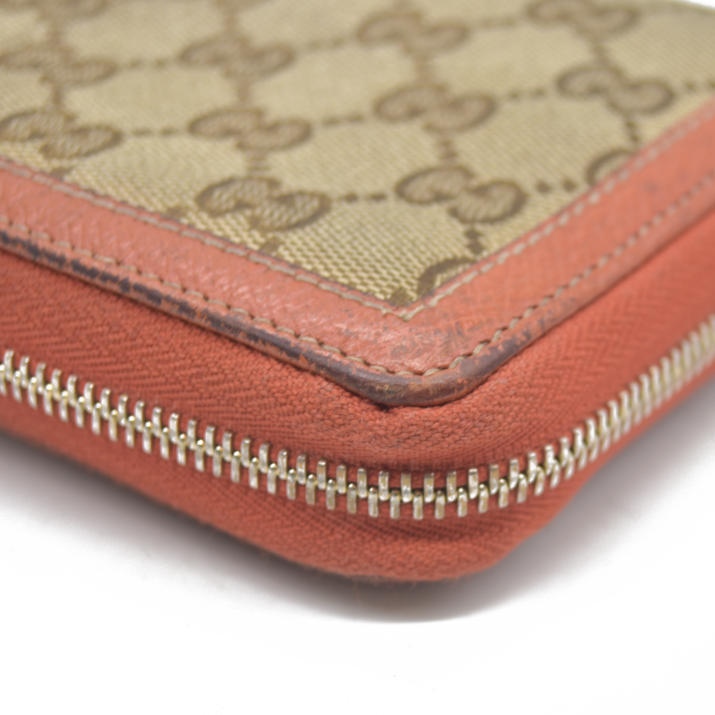 Gucci Wallet GIveaway