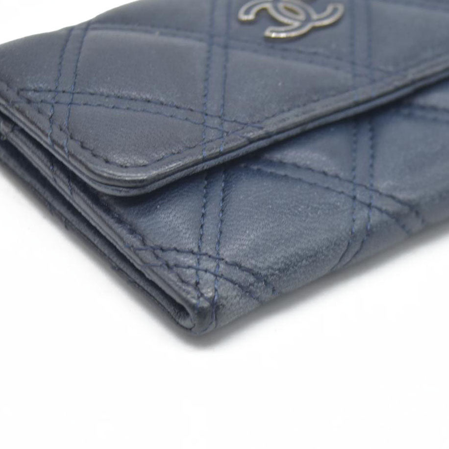 AUCTION $525 Chanel Interlocking CC Logo Card Holder