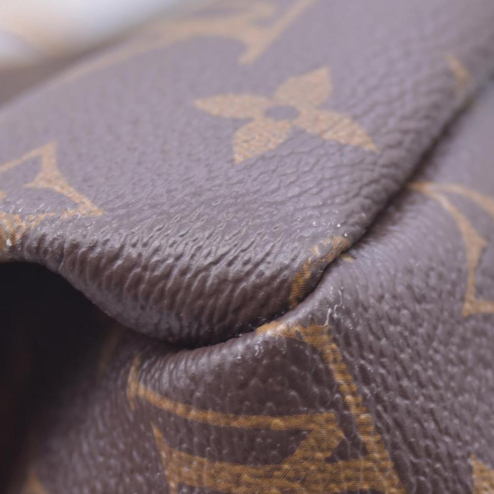 $2500 Louis Vuitton Monogram Artsy MM
