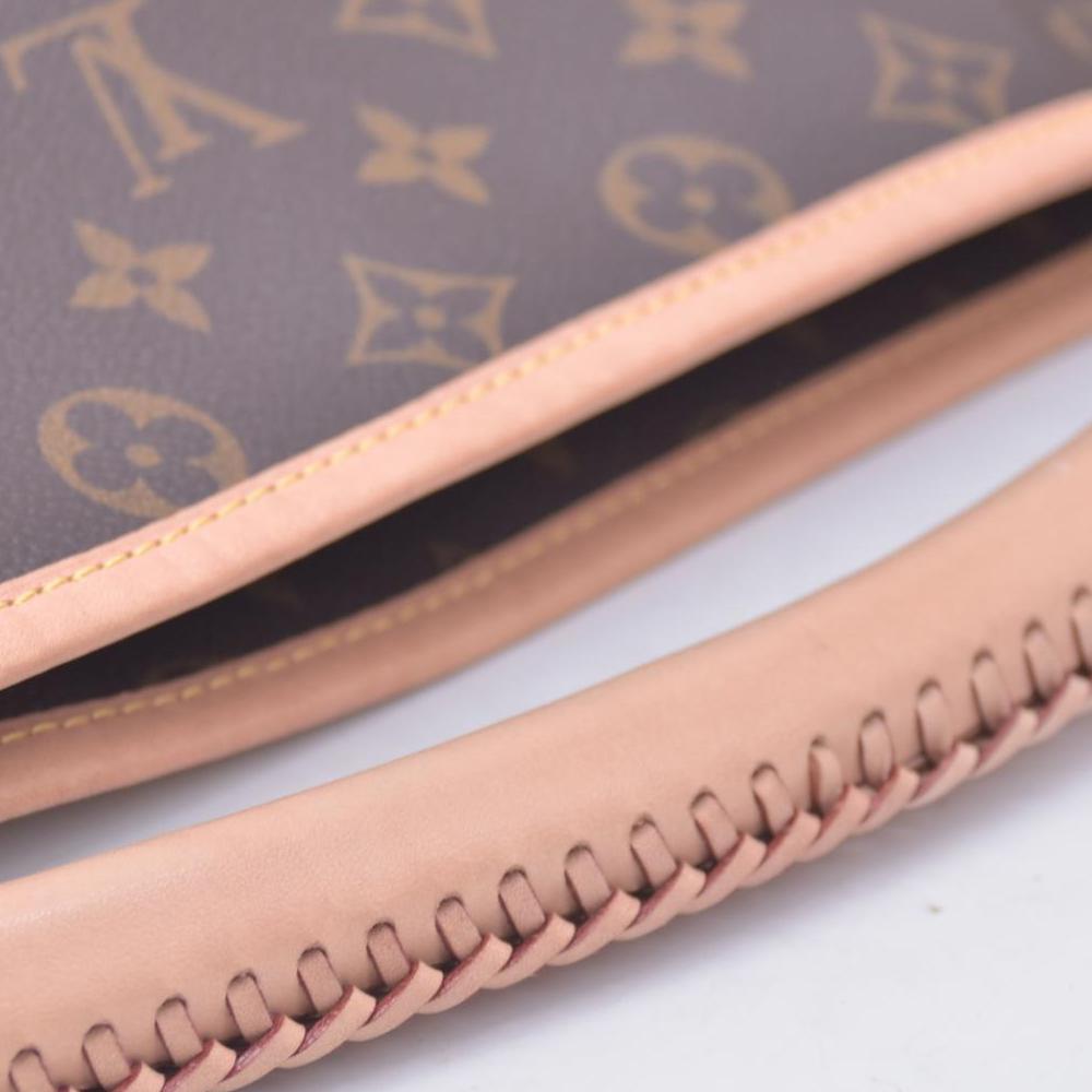 $2500 Louis Vuitton Monogram Artsy MM