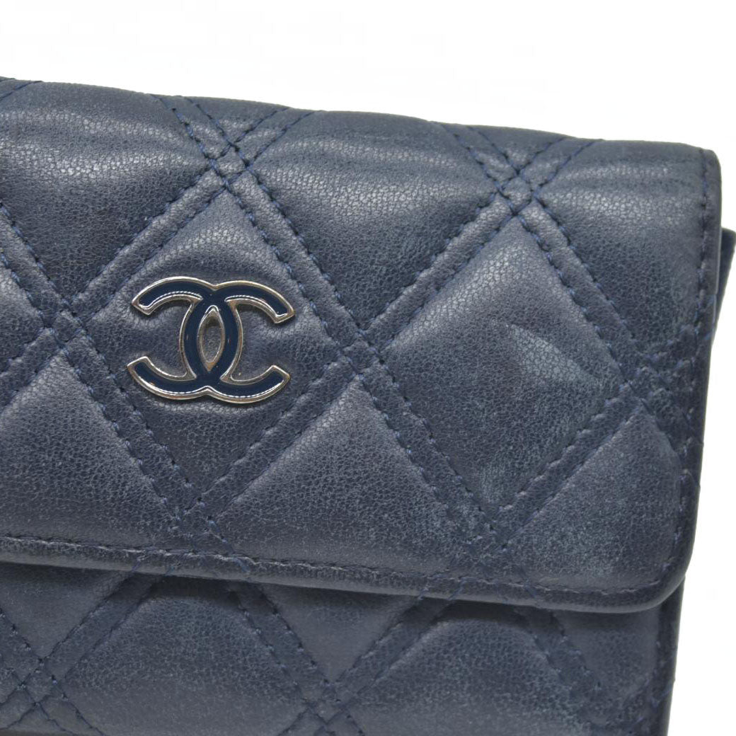 AUCTION $525 Chanel Interlocking CC Logo Card Holder