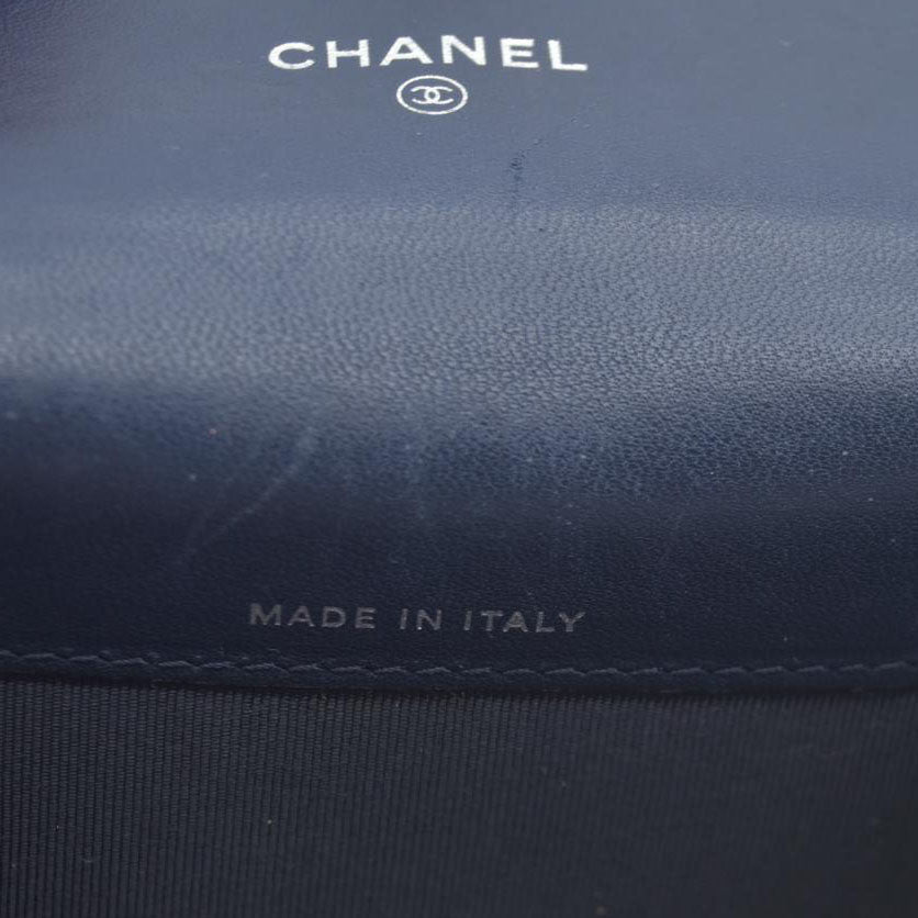 AUCTION $525 Chanel Interlocking CC Logo Card Holder