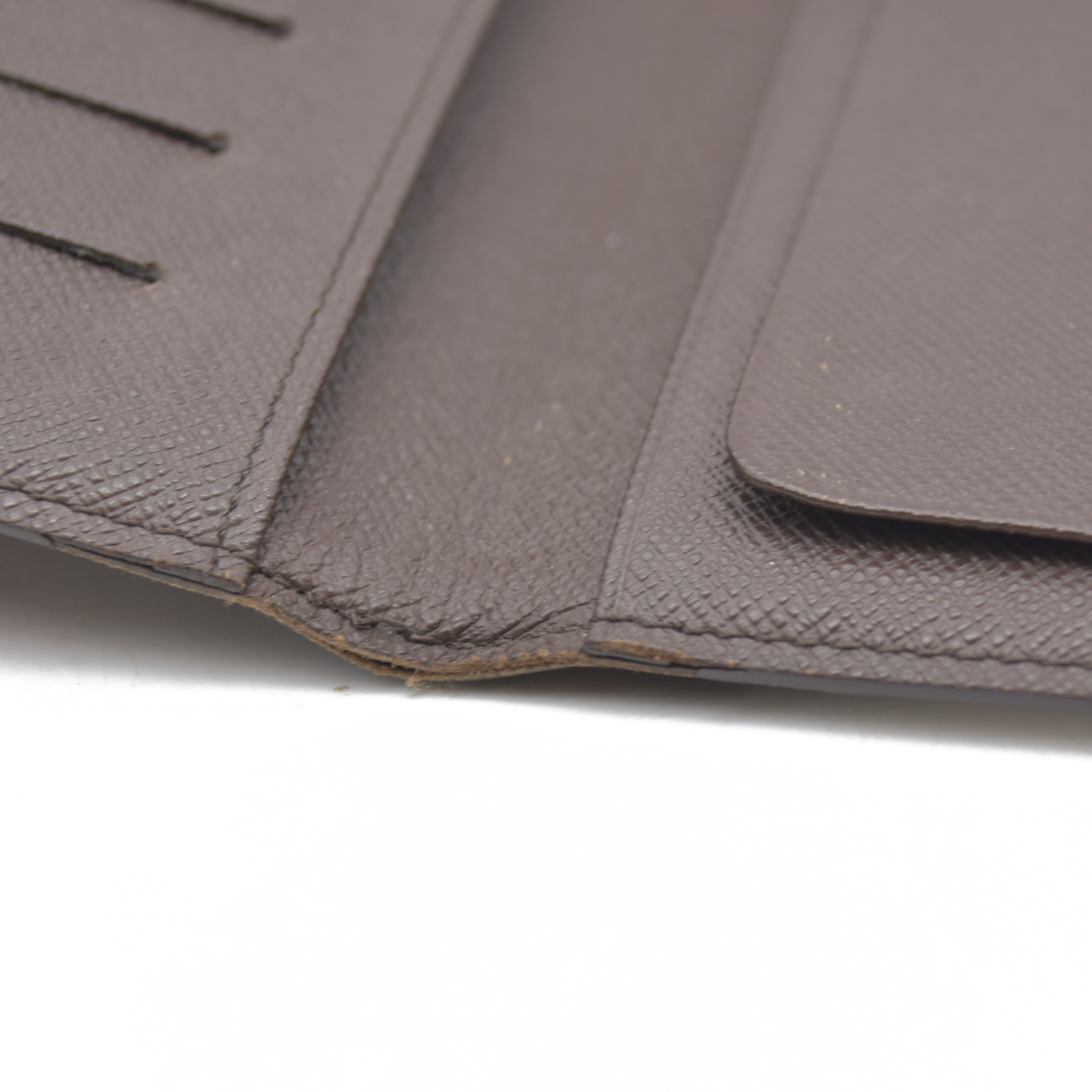 CONSIGNMENT AUCTION $405 Auction Louis Vuitton Damier Ebene Pocket Agenda Cover CONSIGNMENT