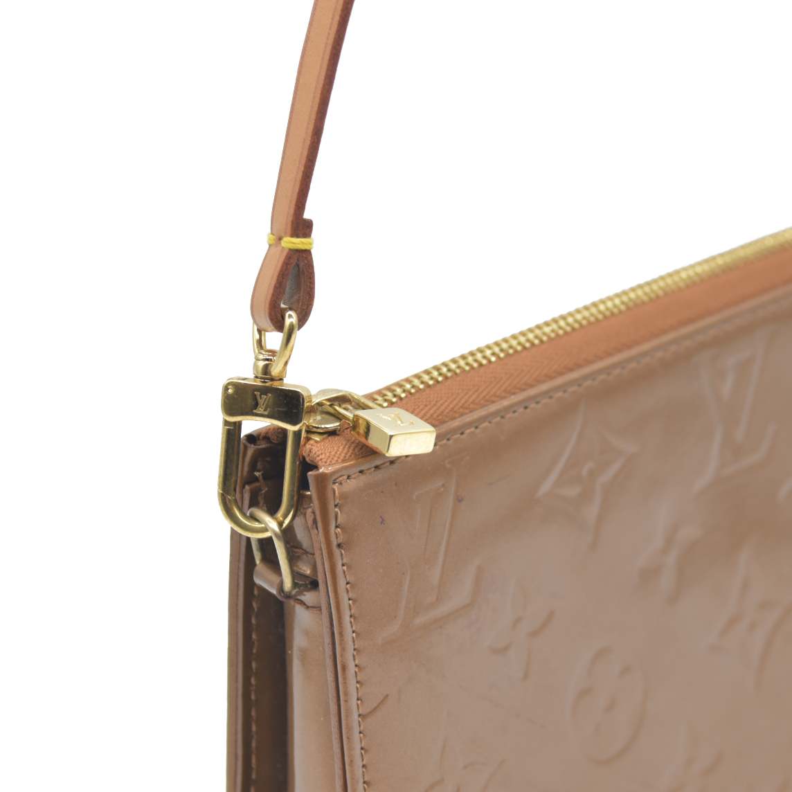 $740 Louis Vuitton  Vernis Lexington Pochette Noisette