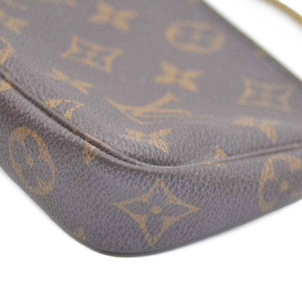 LOUIS VUITTON Mini Pochette Accessoires Monogram Handbag FL1026