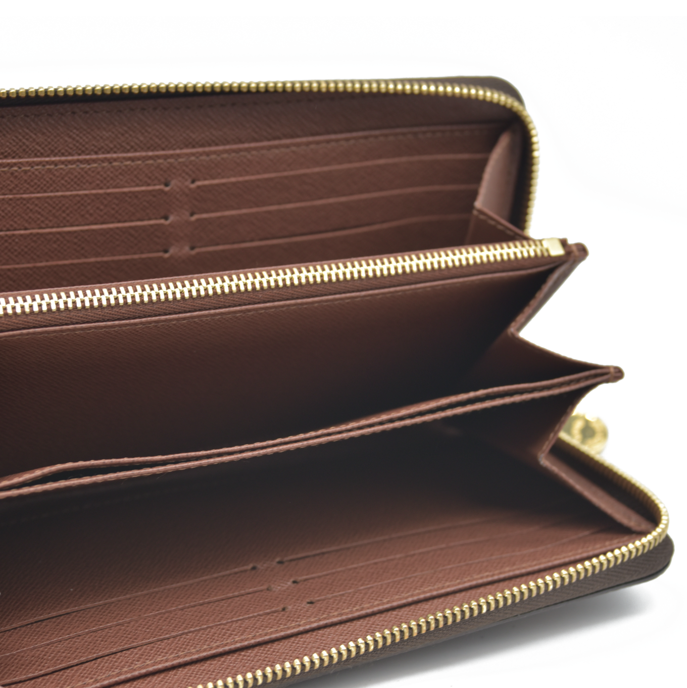 $915 Louis Vuitton Monogram Zippy Wallet RFID CONSIGNMENT AUCTION