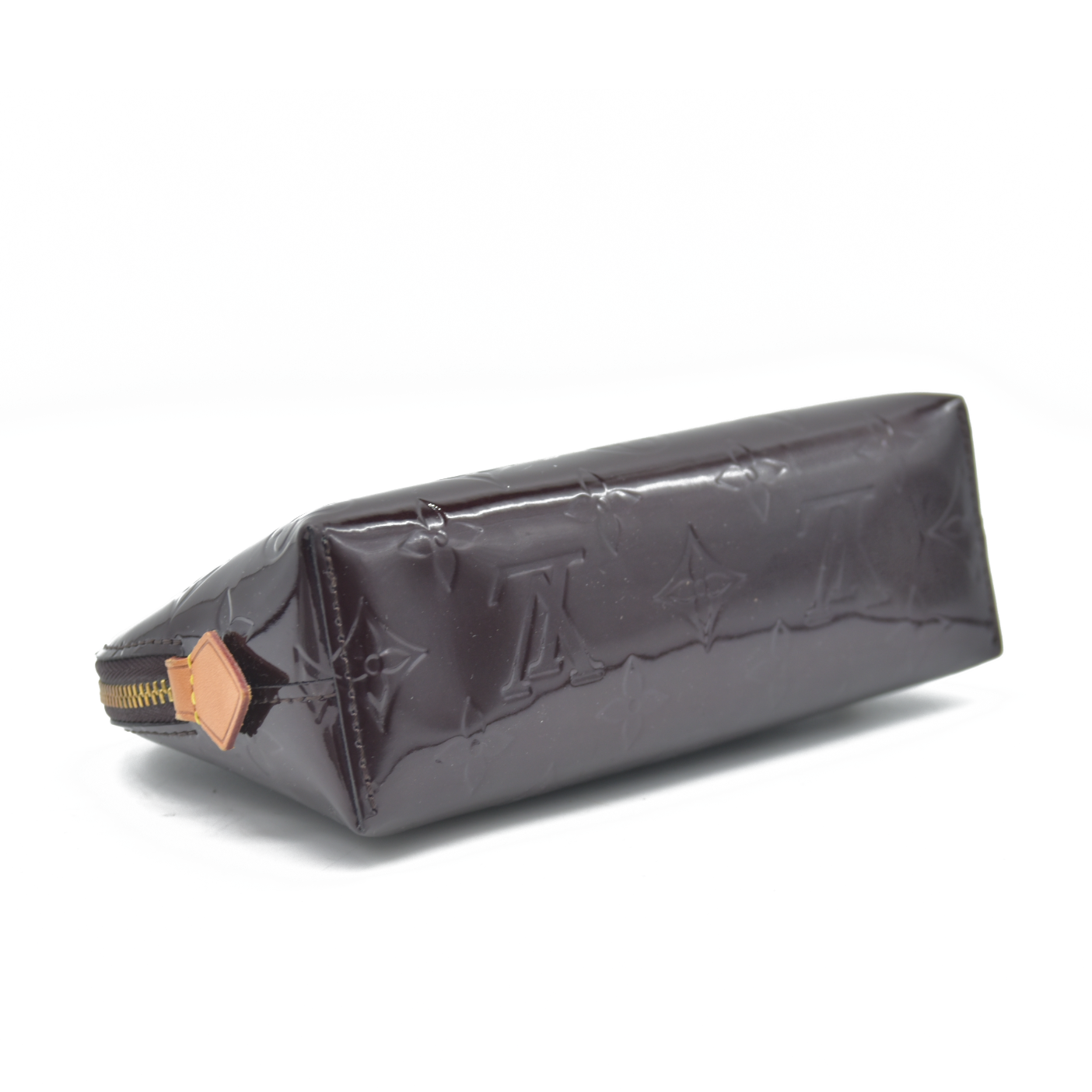$530 LOUIS VUITTON Vernis Cosmetic Pouch Amarante CONSIGMENT AUCTION