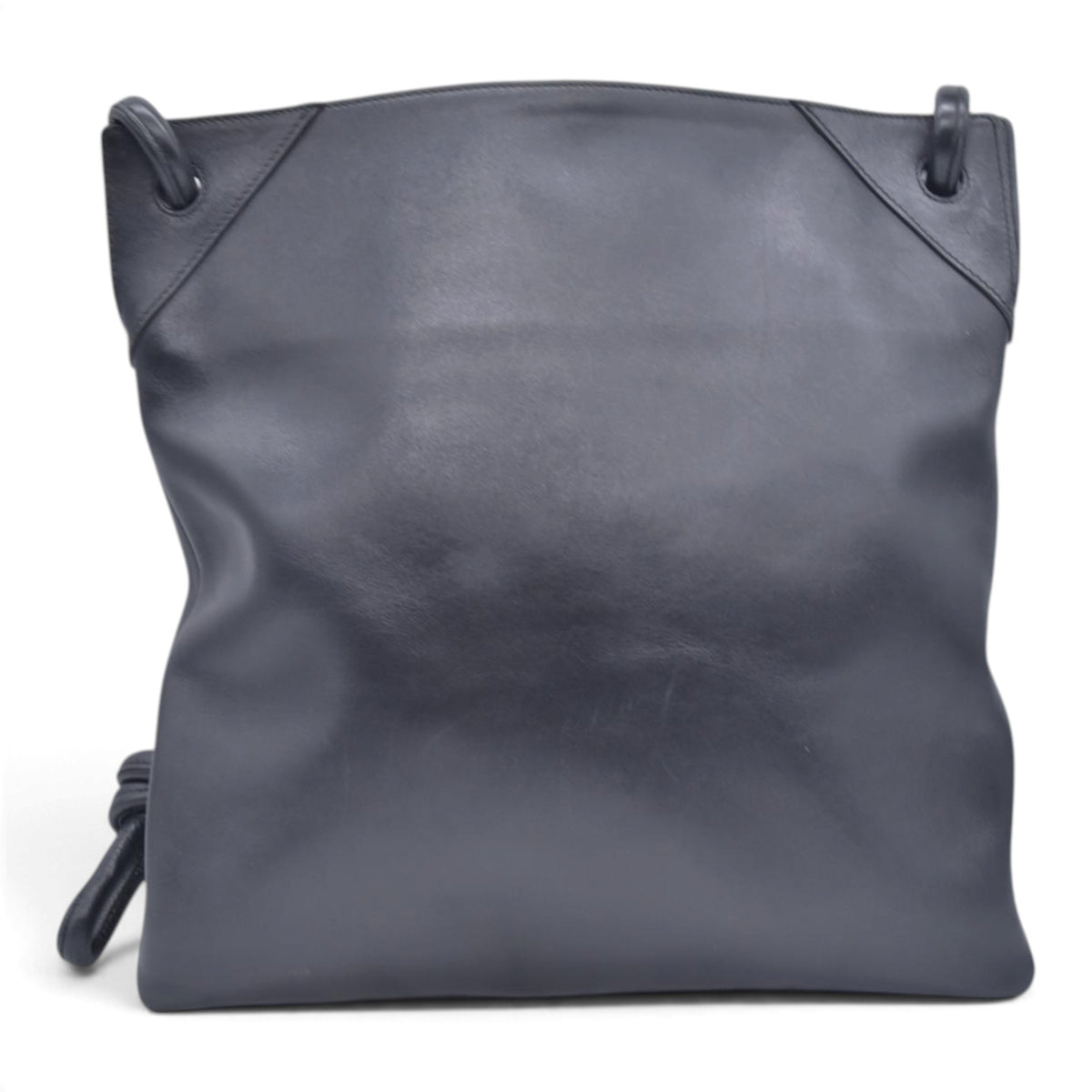 $1250 BOTTEGA VENETA Vintage Smooth Leather Knot Shoulder Bag Black CONSIGNMENT 10021197
