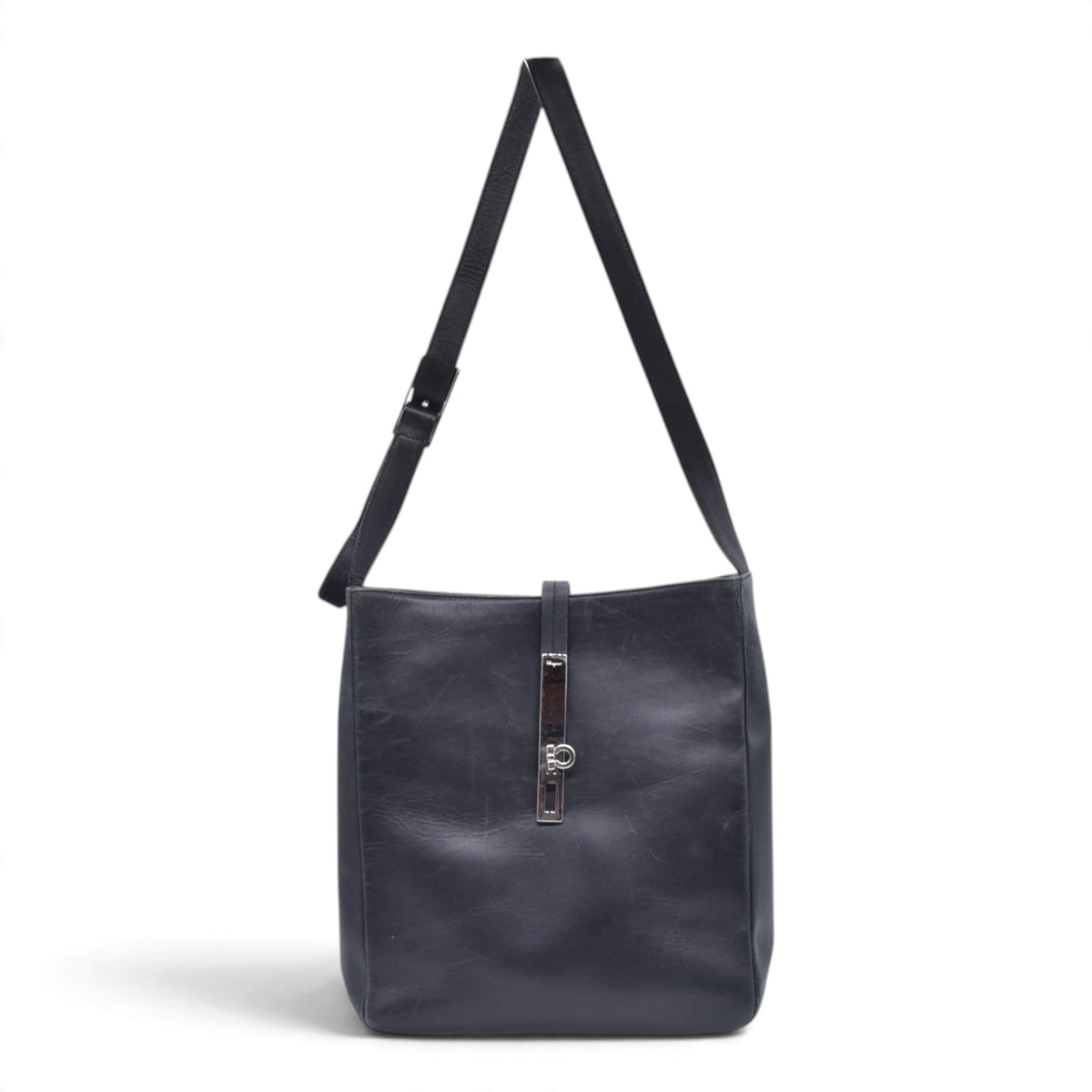 $950 SALVATORE FERRAGAMO Leather Gancini Lock Shoulder Bag Black CONSIGNMENT 10021187