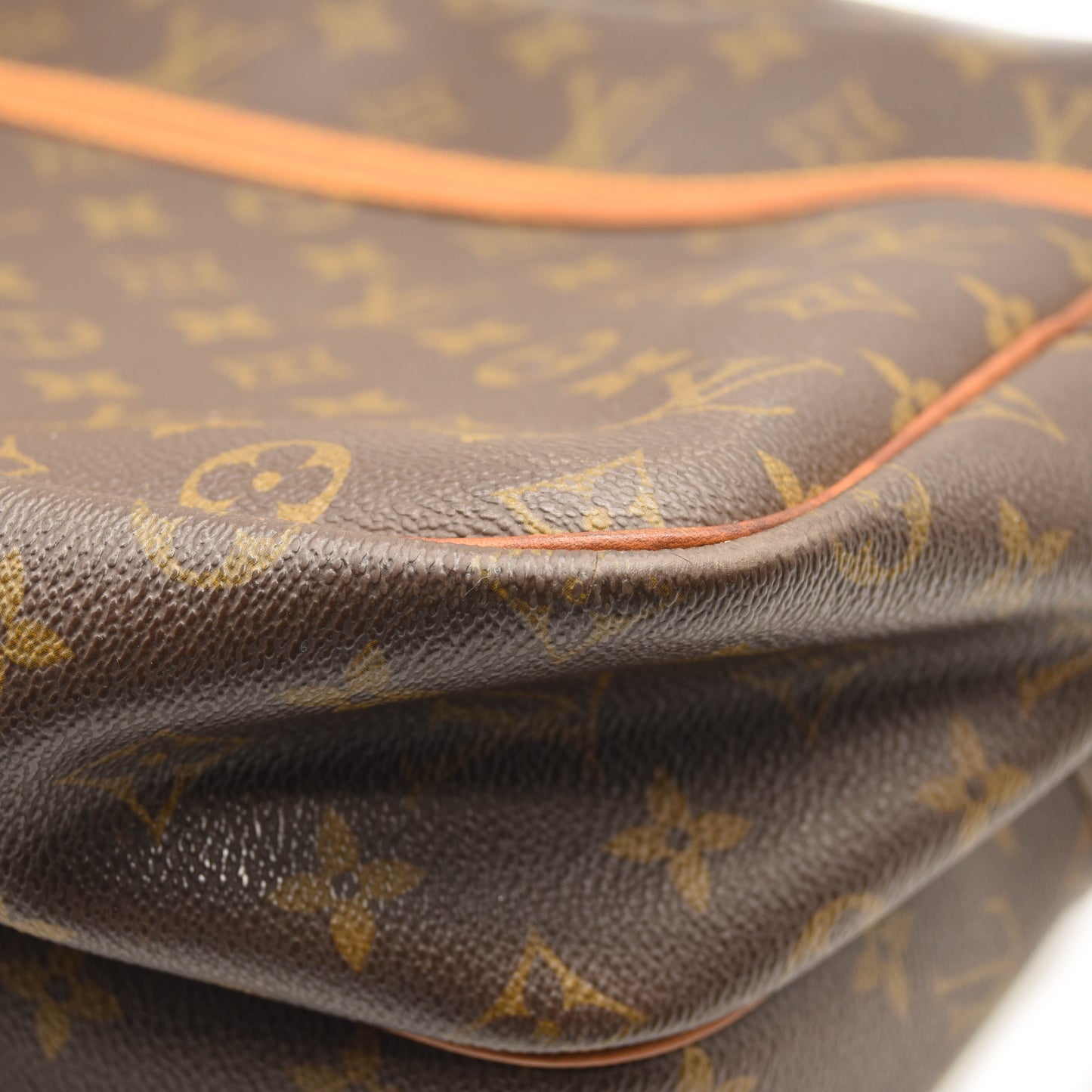 LOUIS VUITTON MONOGRAM REPORTER GM