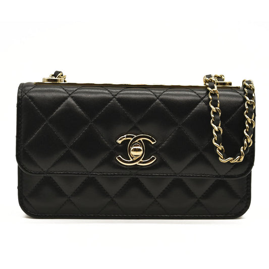 CHANEL Lambskin Quilted Trendy CC Flap Phone Holder With Chain Black