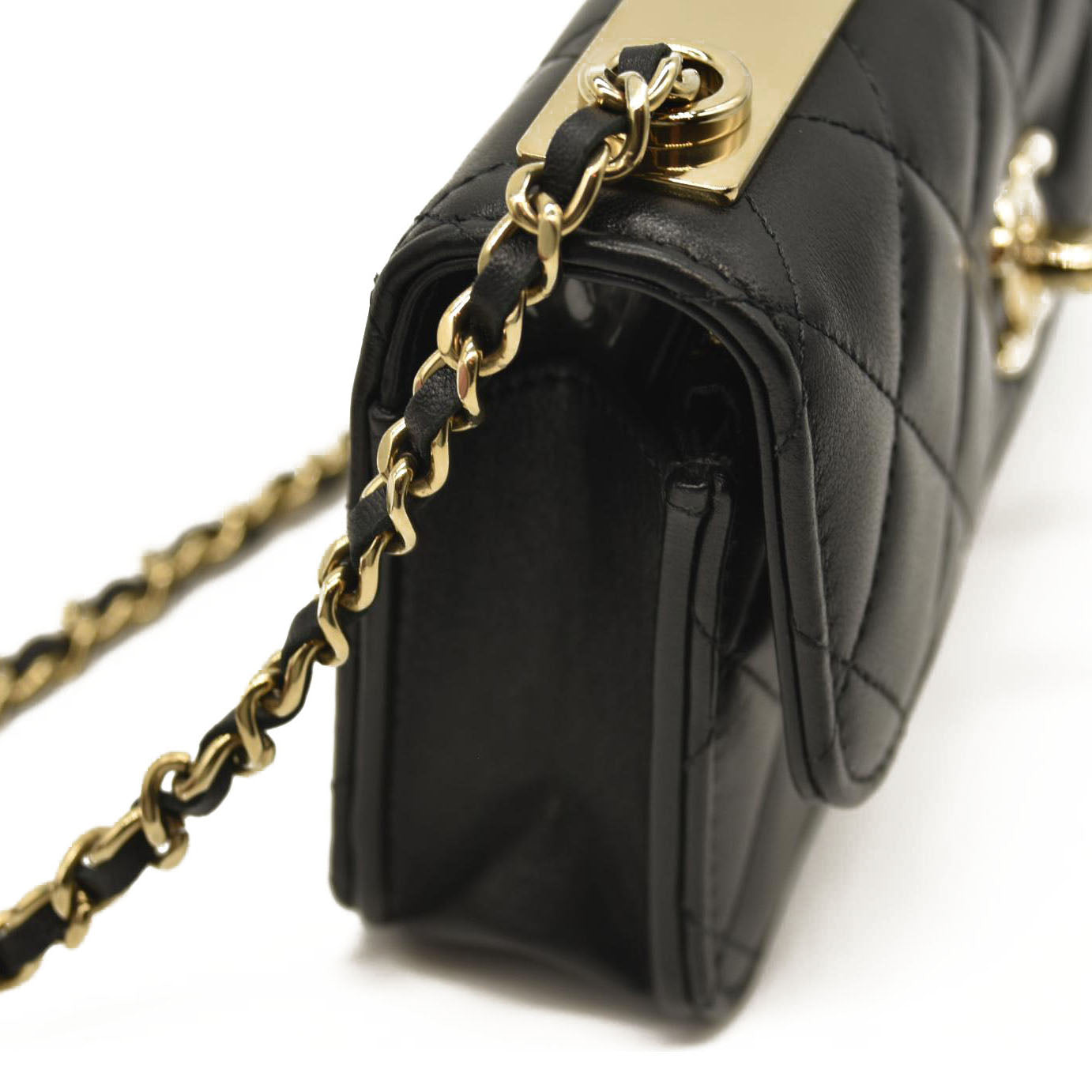 CHANEL Lambskin Quilted Trendy CC Flap Phone Holder With Chain Black