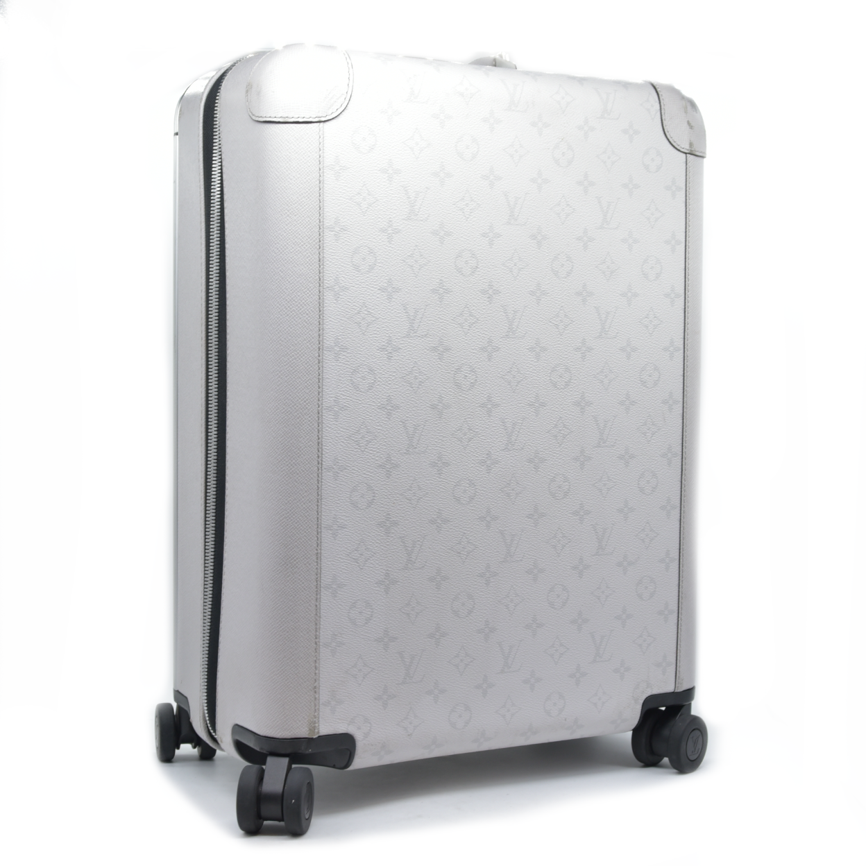 $4050 Louis Vuitton Taigarama Horizon 55 Optic White