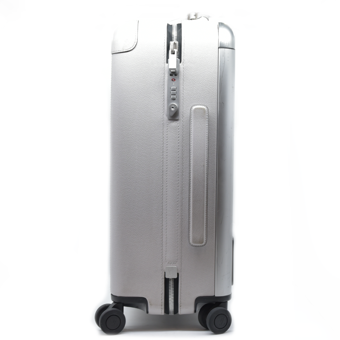 $4050 Louis Vuitton Taigarama Horizon 55 Optic White
