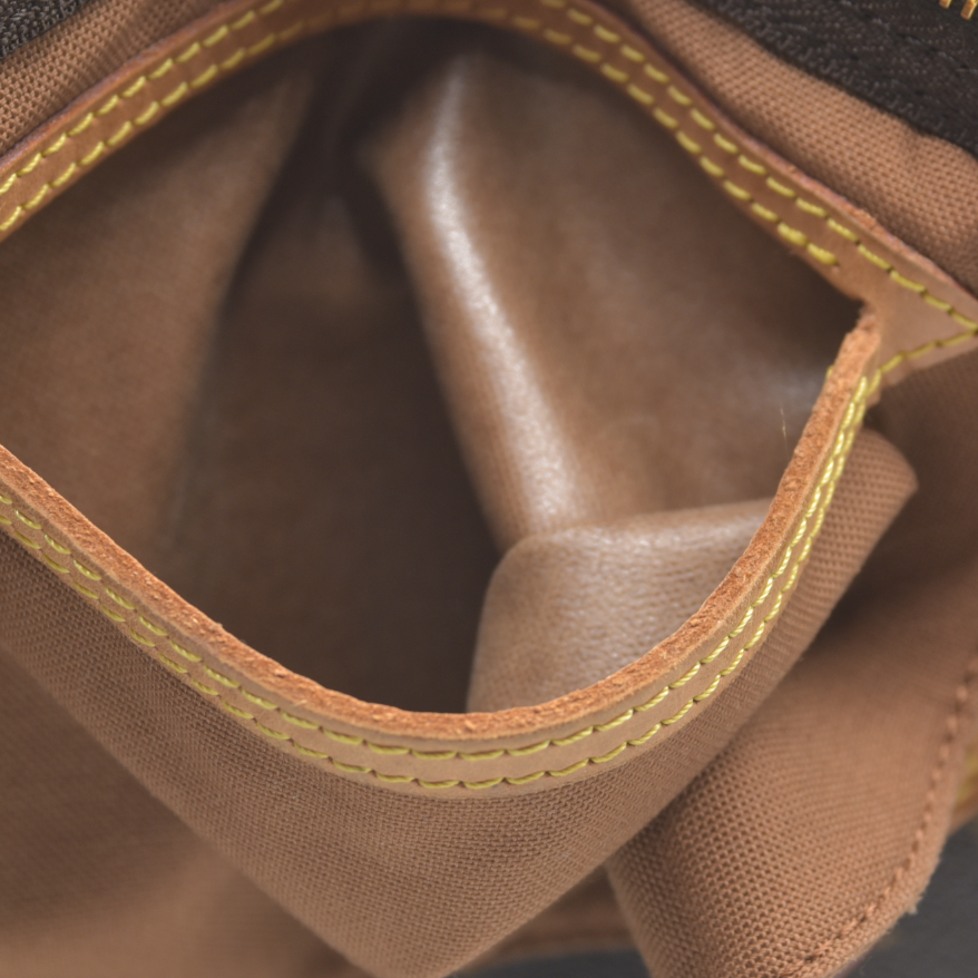 Louis Vuitton  Monogram Speedy 30 AUCTION $1550 CONSIGNMENT