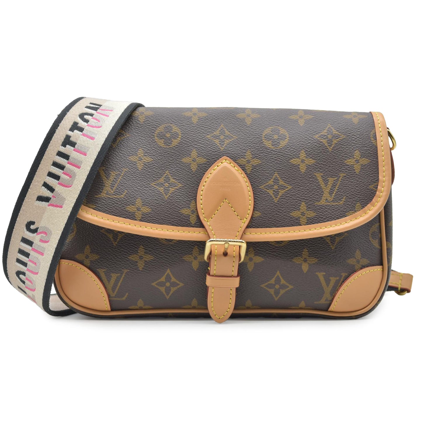$2620 Louis Vuitton Monogram Diane Black