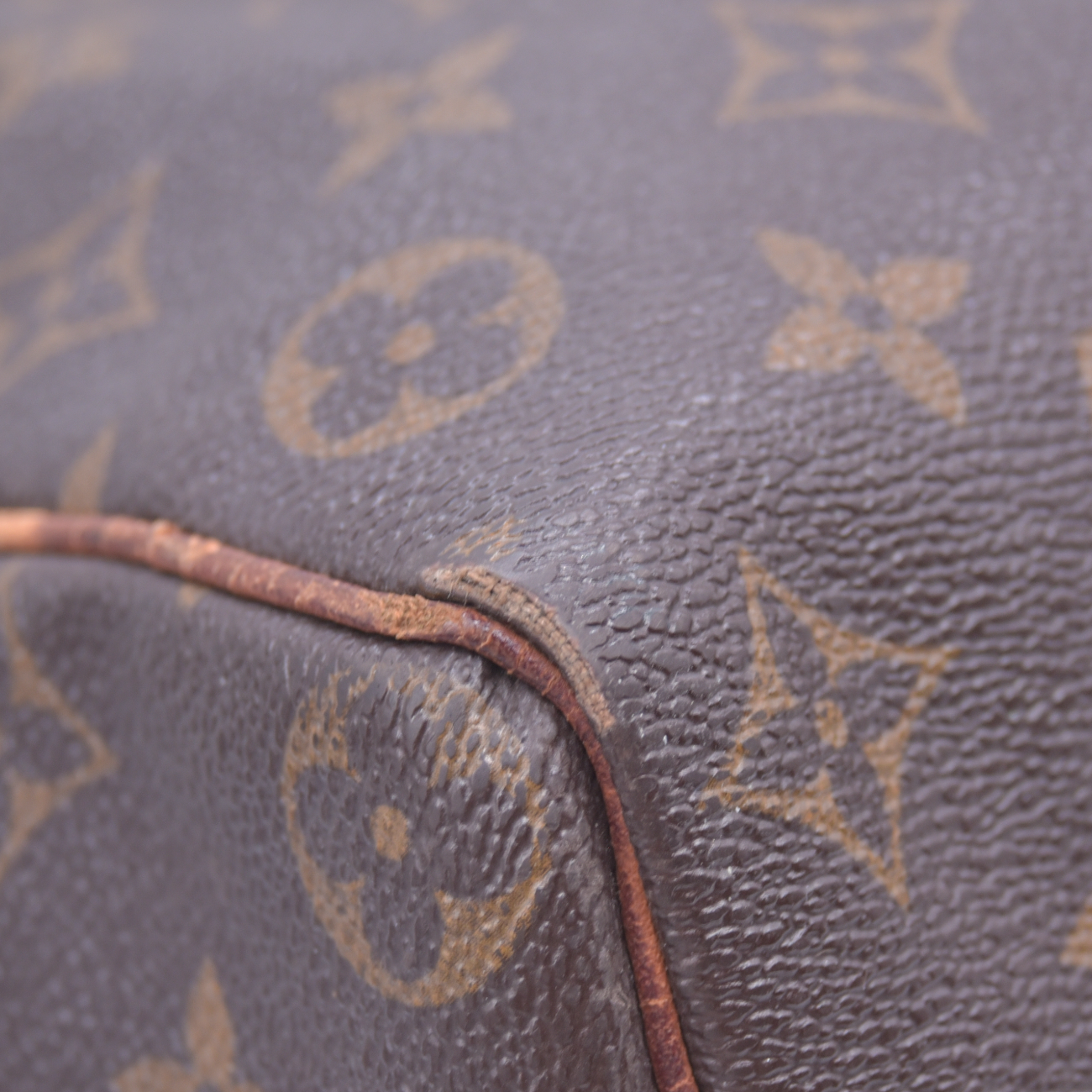 $1700 2005 Louis Vuitton Speedy 35 Monogram AA0065
