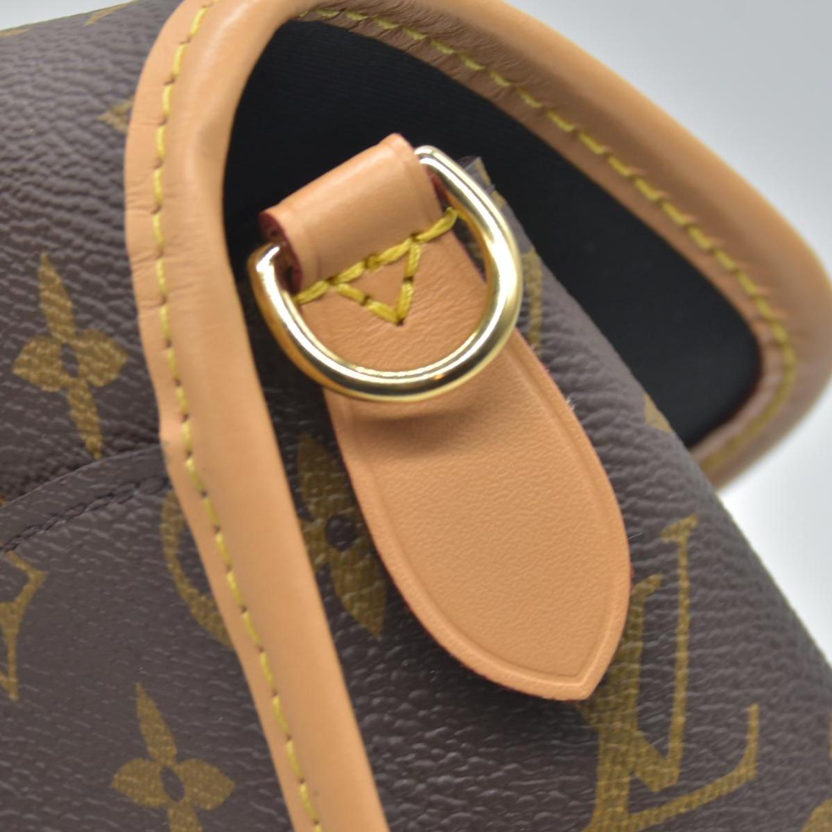 $2620 Louis Vuitton Monogram Diane Black