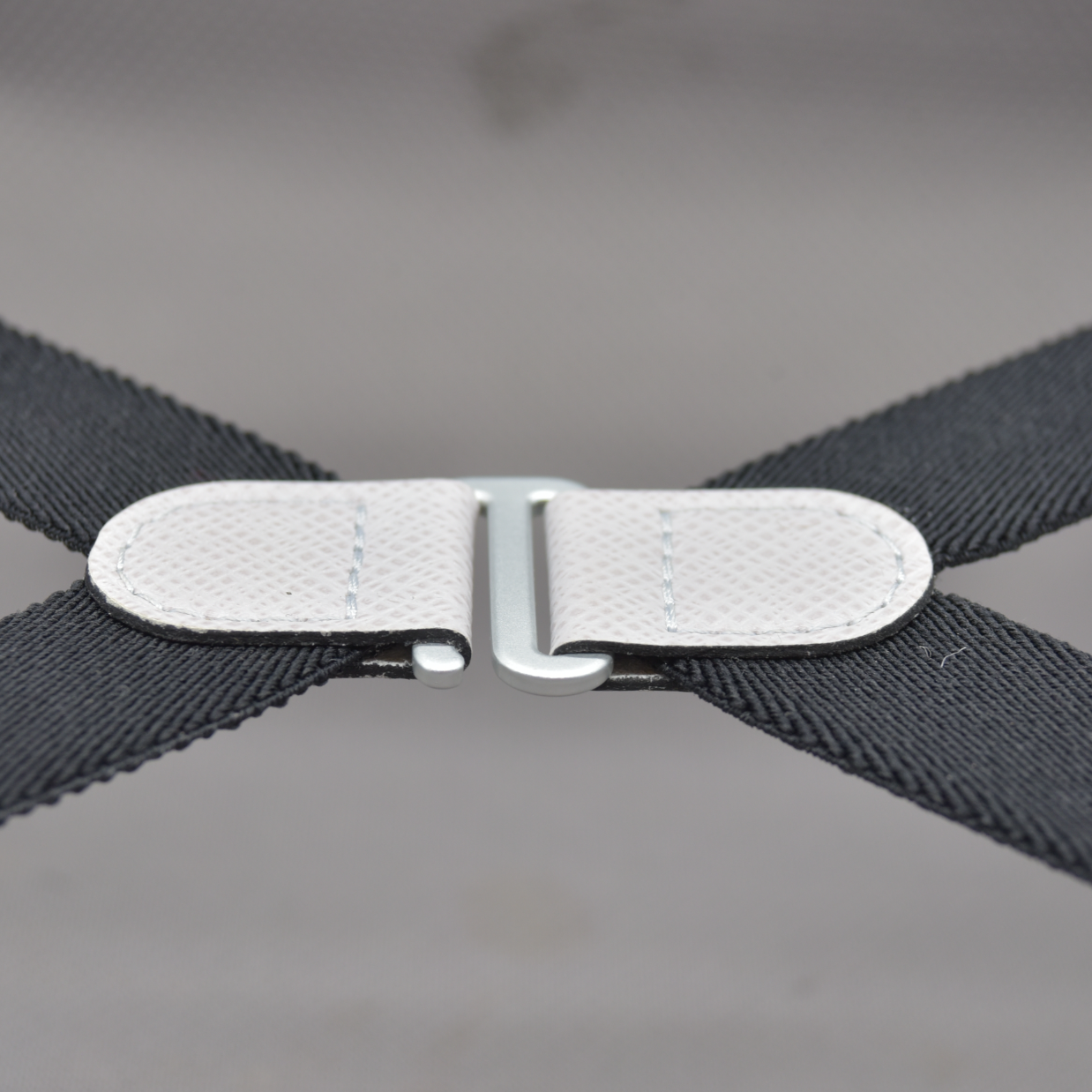 $4050 Louis Vuitton Taigarama Horizon 55 Optic White