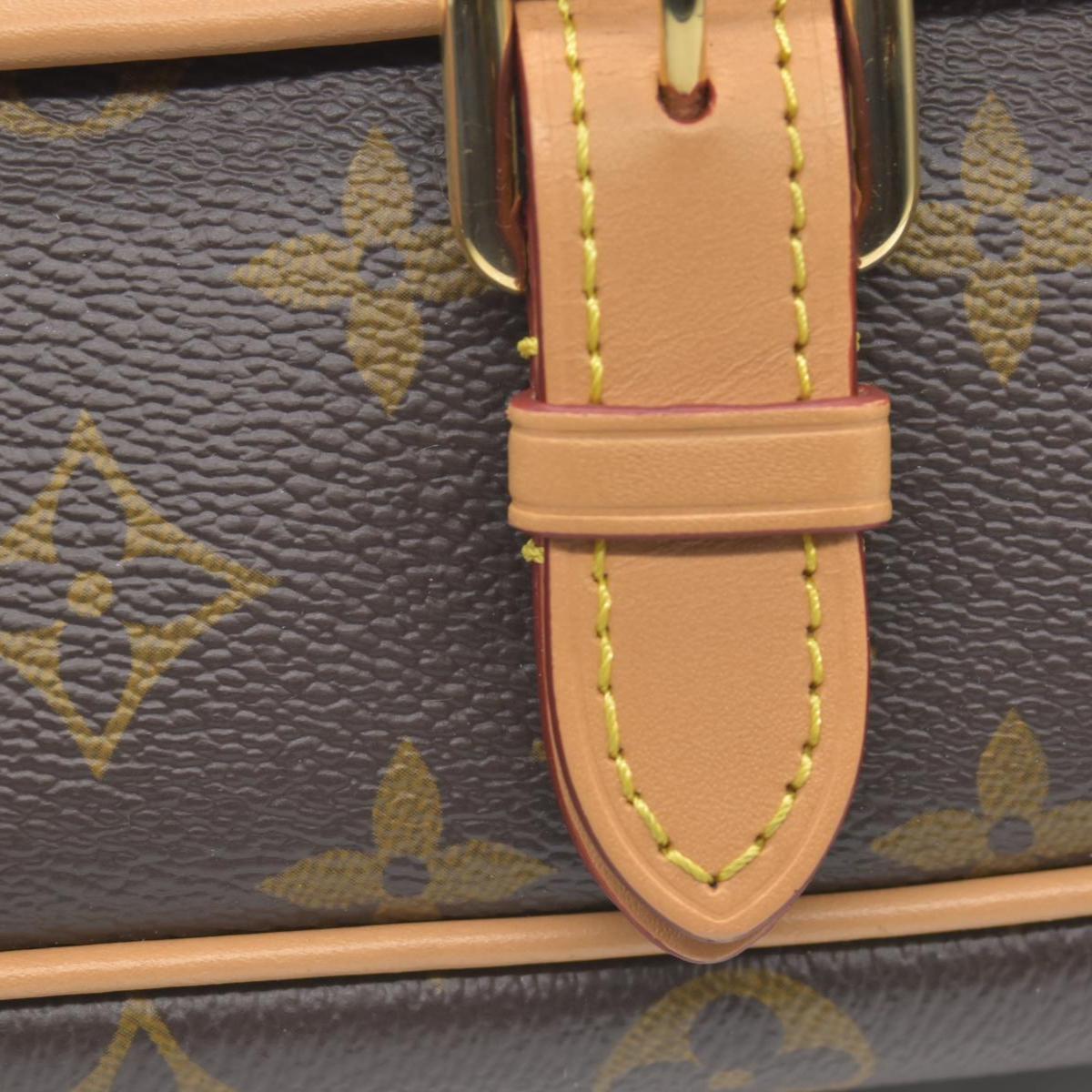 $2620 Louis Vuitton Monogram Diane Black