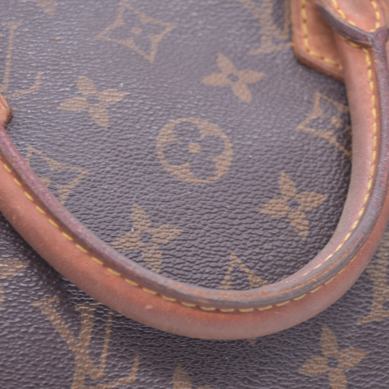 $1700 2005 Louis Vuitton Speedy 35 Monogram AA0065