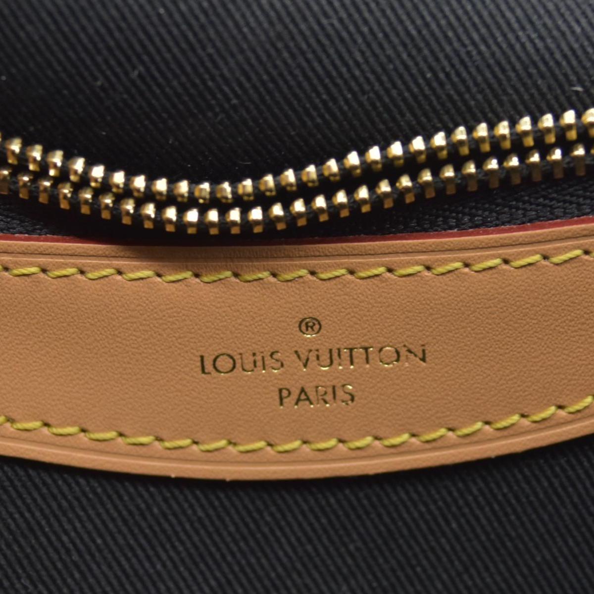 $2620 Louis Vuitton Monogram Diane Black