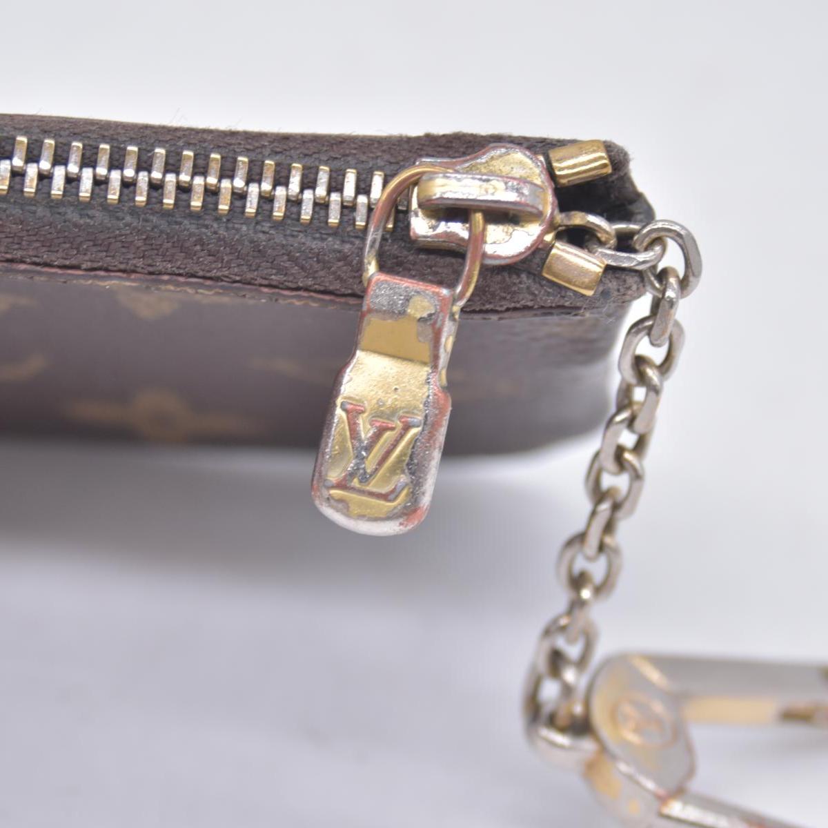 $455 1993 Louis Vuitton Monogram Key Pouch