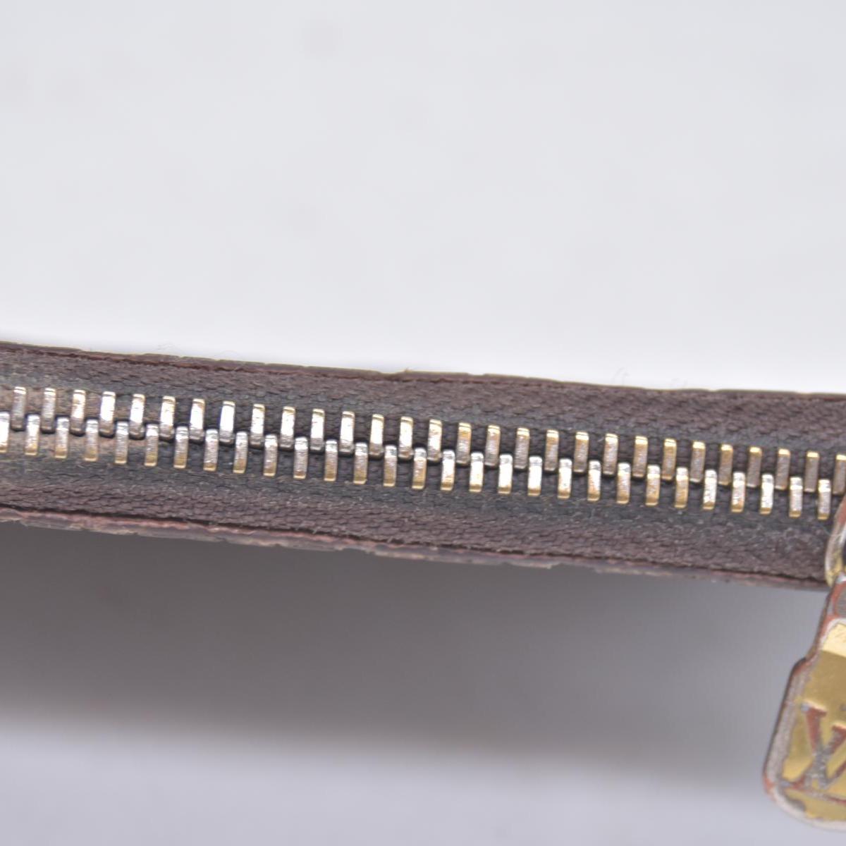 $455 1993 Louis Vuitton Monogram Key Pouch