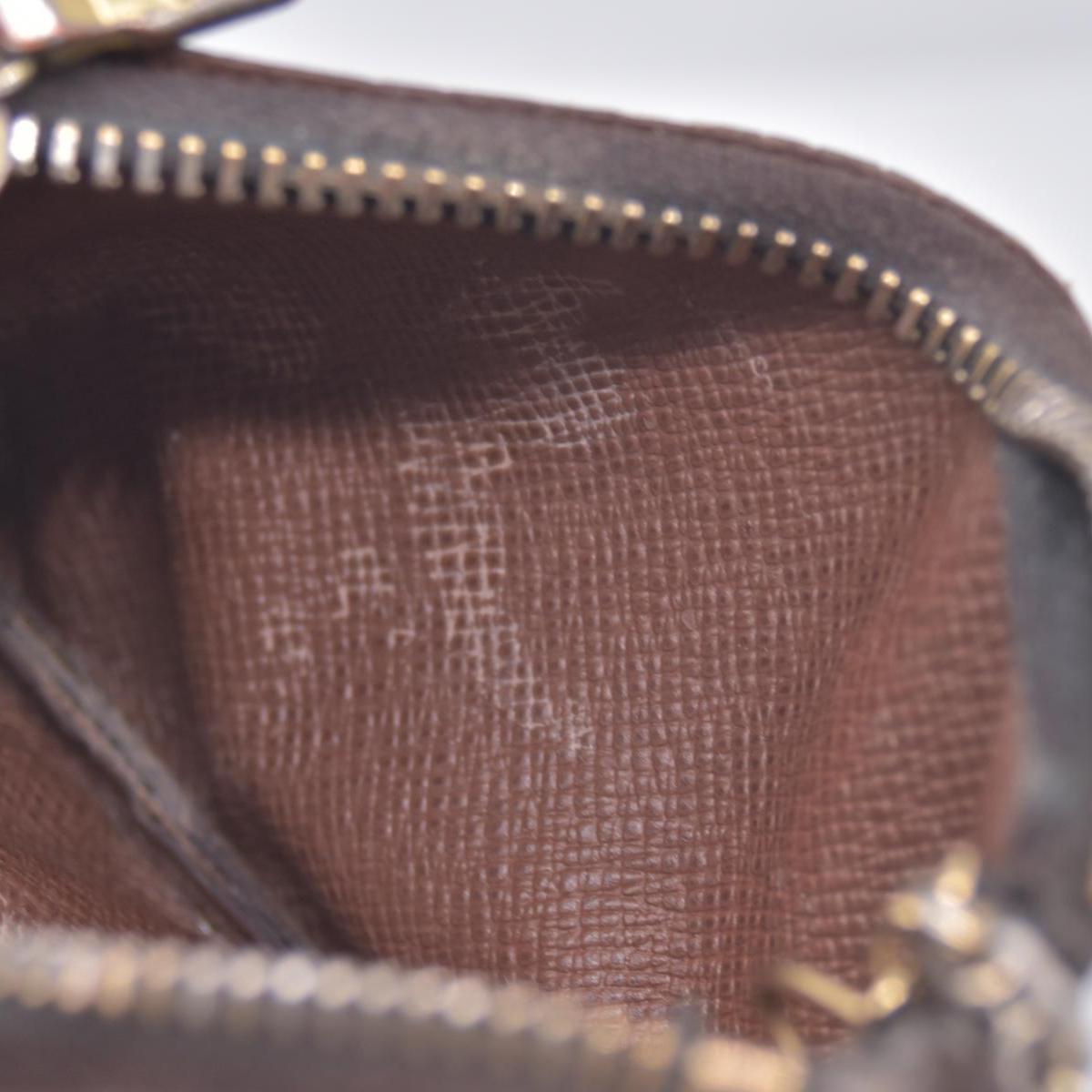 $455 1993 Louis Vuitton Monogram Key Pouch