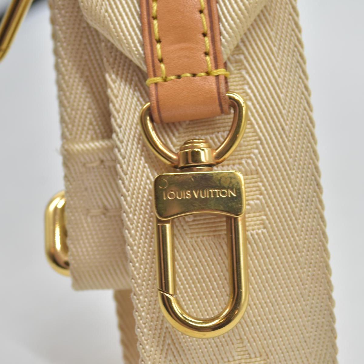 $2240 Louis Vuitton Monogram Giant By The Pool Multi Pochette Accessories Brume