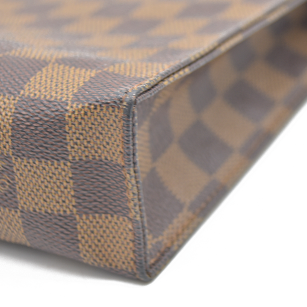 CONSIGNMENT AUCTION $1050 Louis Vuitton  Damier Ebene Toiletry Pouch 26