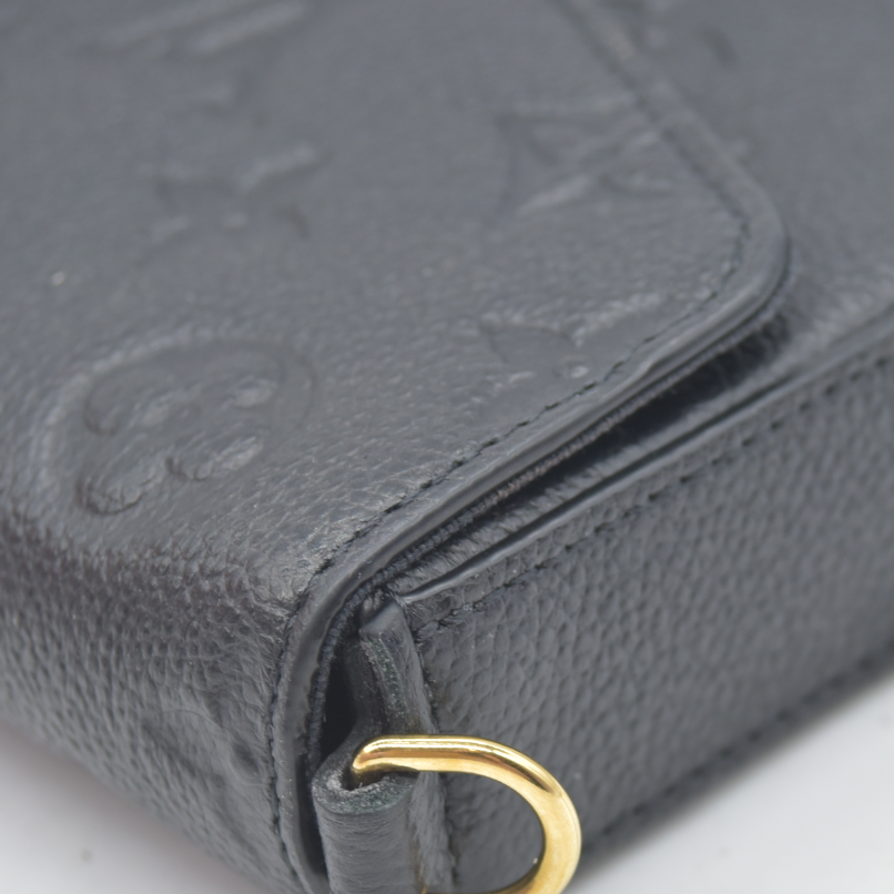 $1720 Louis Vuitton LV Monogram Pochette Félicie Black RFID