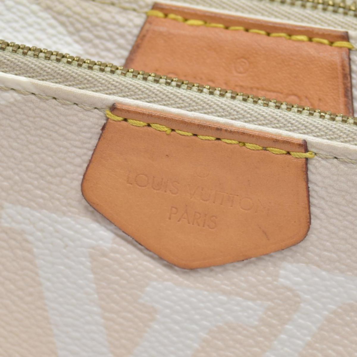 $2240 Louis Vuitton Monogram Giant By The Pool Multi Pochette Accessories Brume