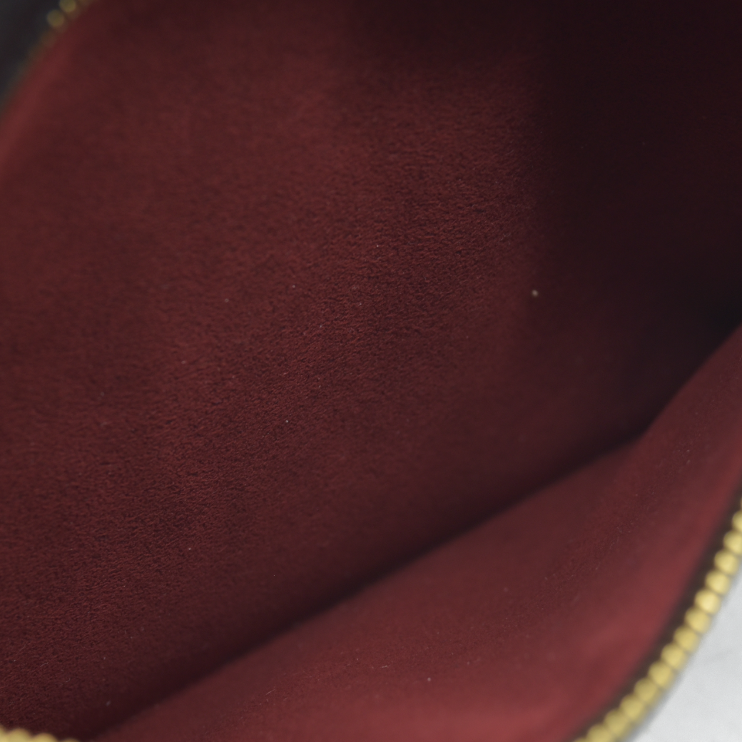 $3150 Louis Vuitton Empreinte Monogram Giant Pochette Metis Black Beige Bicolor CONSIGNMENT