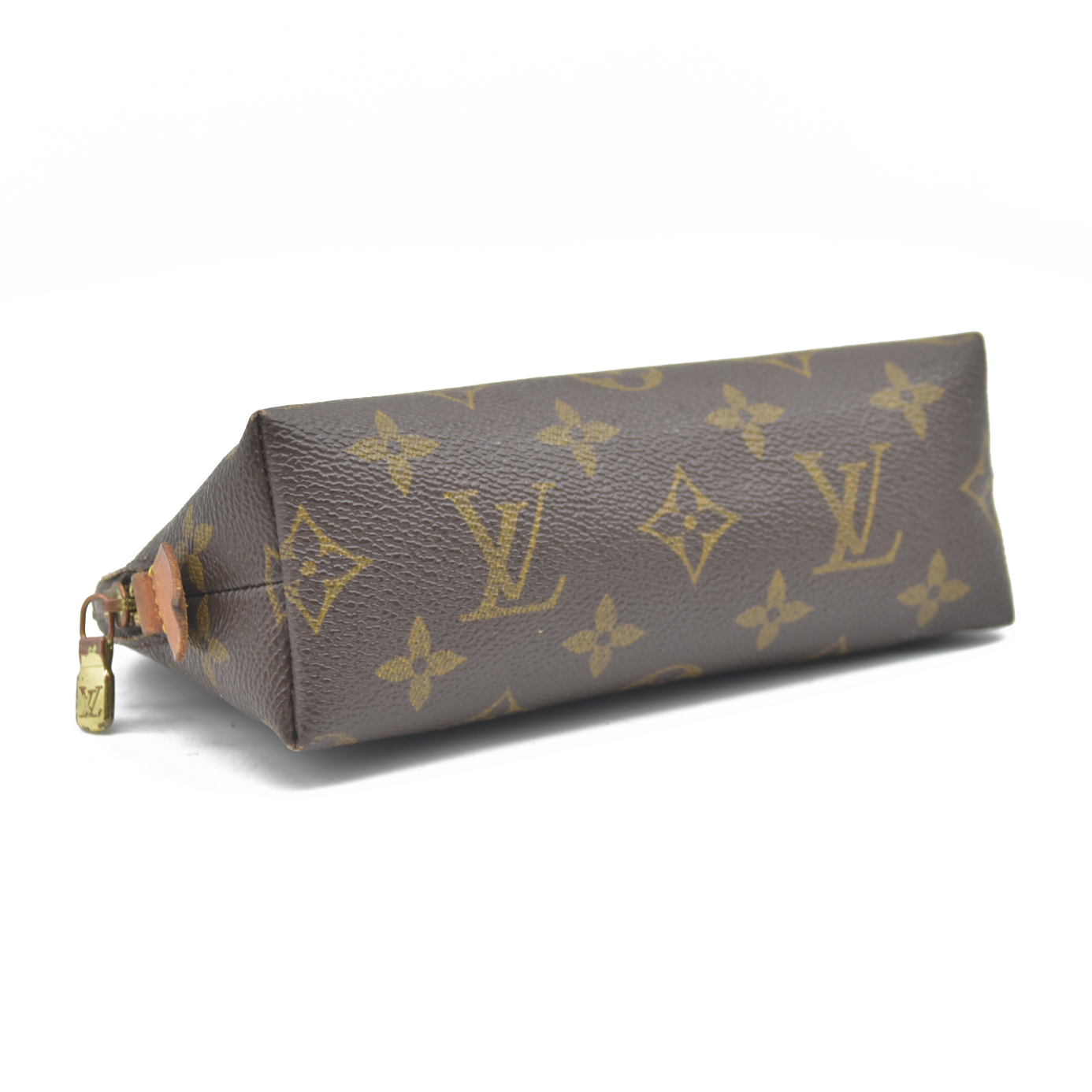 CONSIGNMENT AUCTION $600 Louis Vuitton  Monogram Cosmetic Pouch